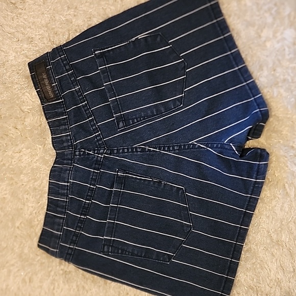 Unionbay Dark Wash Shorts EUC - Picture 6 of 8